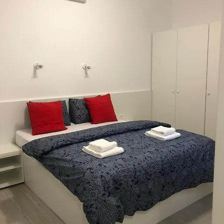 Old Town Bar On Street Tonitza