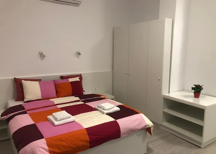 Old Town Bar On Street Tonitza