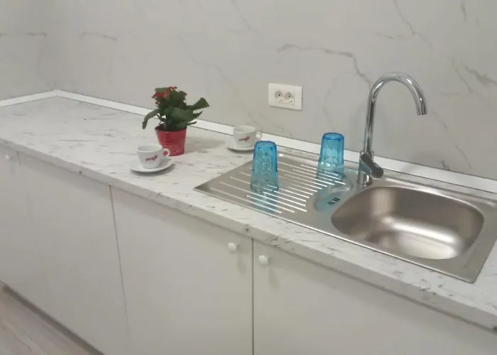 Old Town Bar On Street Tonitza Apartamento