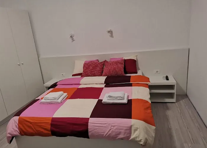 Lejlighed Old Town Bar On Street Tonitza *