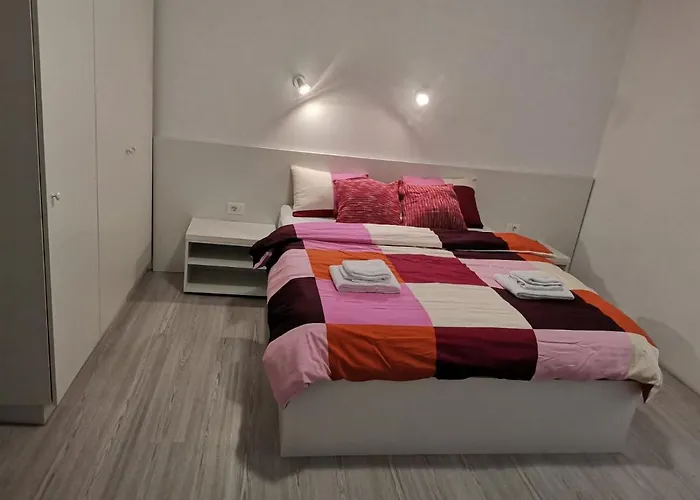 Old Town Bar On Street Tonitza *