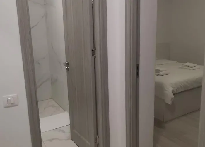 Old Town Bar On Street Tonitza Lejlighed Bukarest